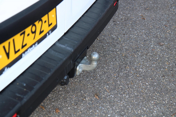 Renault Trafic 2.0 dCi 120PK T29 L2H1 / Laadruimte inrichting / Trekhaak / Camera