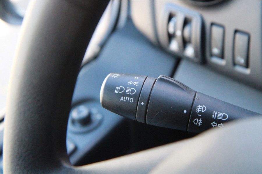 Renault Trafic 2.0 dCi 120PK T29 L2H1 / Laadruimte inrichting / Trekhaak / Camera