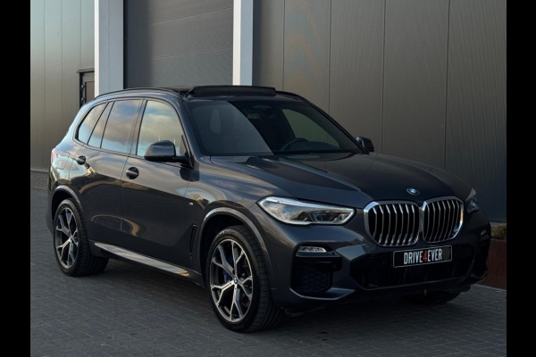 BMW X5 xDrive45e M PACK PANO NAVI CAMERA LED LEDER SPORTVELGEN