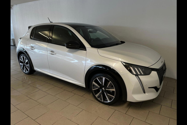 Peugeot 208 1.2 PureTech GT-Line AIRCO NAVI CRUISE BT STOELVERW CAMERA PDC PARELMOER WIT ZWARTE HEMEL PRIVACYGLAS ZEER NETTE AUTO