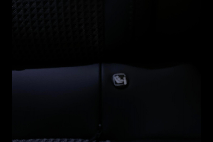 Peugeot 208 1.2 PureTech GT-Line AIRCO NAVI CRUISE BT STOELVERW CAMERA PDC PARELMOER WIT ZWARTE HEMEL PRIVACYGLAS ZEER NETTE AUTO