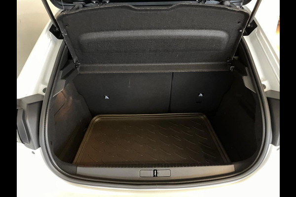 Peugeot 208 1.2 PureTech GT-Line AIRCO NAVI CRUISE BT STOELVERW CAMERA PDC PARELMOER WIT ZWARTE HEMEL PRIVACYGLAS ZEER NETTE AUTO