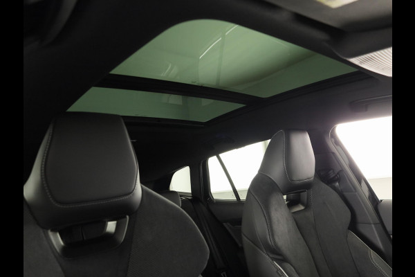 Škoda Enyaq 85 Sportline 286 pk | Panoramadak | Business Upgrade Pakket - ADVANCED | Trekhaak | 21 inch lichtmetalen velgen