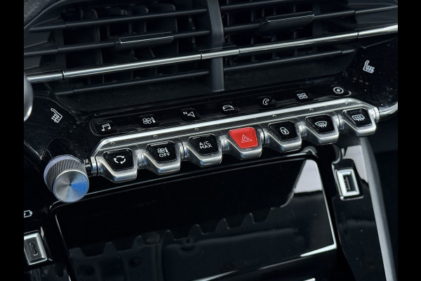 Peugeot e-208 EV SOH 92,5% Panoramadak Stoelverwarming 3D-Navi 360°Camera Apple Carplay Android Auto Ecc Cruise Control Pdc Keyless 50kWh Allu Led Lmv Privacy Glas Isofix DAB+ Bluetooth Regen-Lichtsensor Lane Assist Dealeronderhouden Origineel Nederlandse Auto