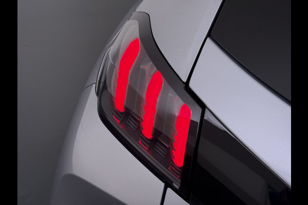 Peugeot e-208 EV SOH 92,5% Panoramadak Stoelverwarming 3D-Navi 360°Camera Apple Carplay Android Auto Ecc Cruise Control Pdc Keyless 50kWh Allu Led Lmv Privacy Glas Isofix DAB+ Bluetooth Regen-Lichtsensor Lane Assist Dealeronderhouden Origineel Nederlandse Auto