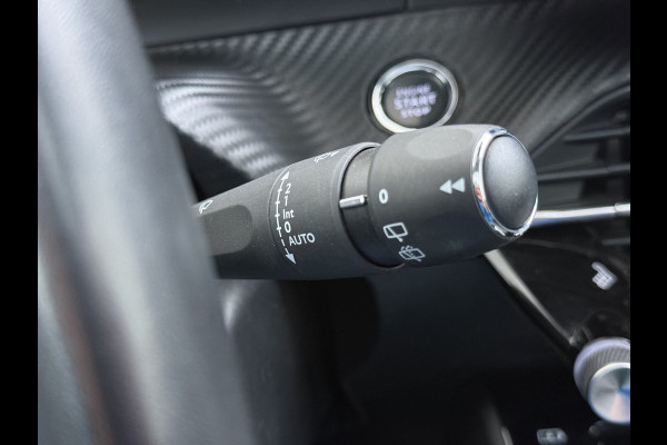 Peugeot e-208 EV SOH 92,5% Panoramadak Stoelverwarming 3D-Navi 360°Camera Apple Carplay Android Auto Ecc Cruise Control Pdc Keyless 50kWh Allu Led Lmv Privacy Glas Isofix DAB+ Bluetooth Regen-Lichtsensor Lane Assist Dealeronderhouden Origineel Nederlandse Auto