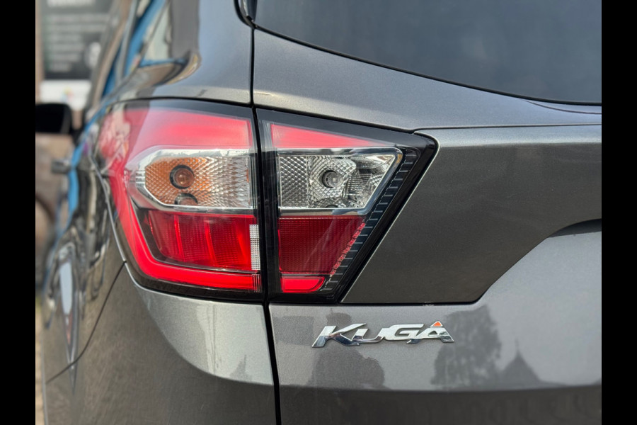 Ford Kuga 1.5 Titanium Styling Pack 2018 NAVI CLIMA Trekh NAP