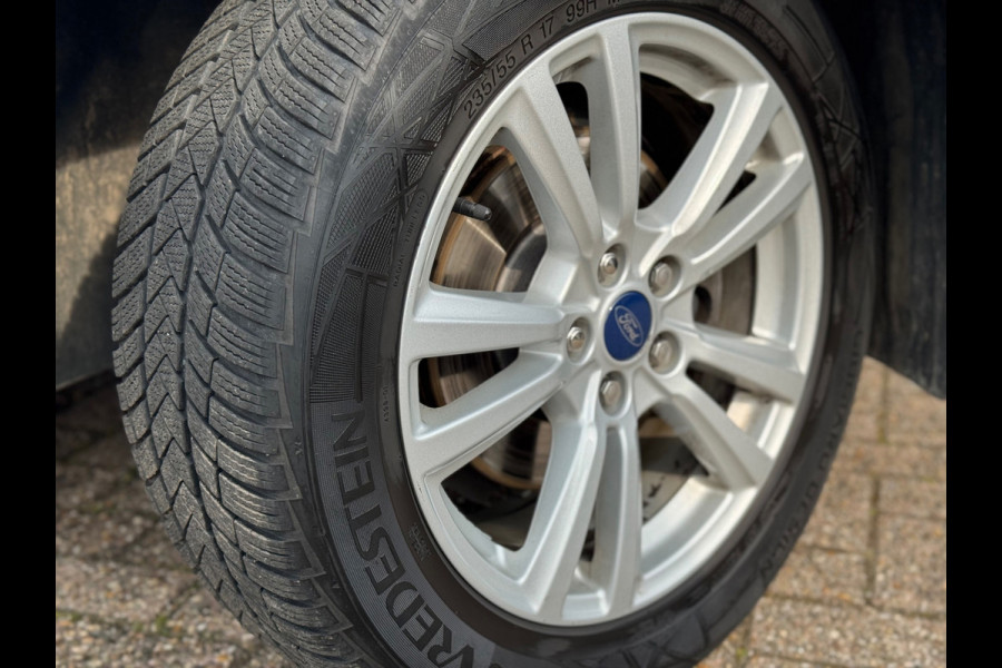 Ford Kuga 1.5 Titanium Styling Pack 2018 NAVI CLIMA Trekh NAP