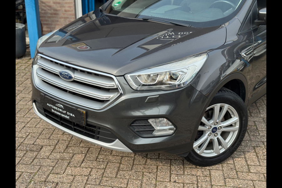 Ford Kuga 1.5 Titanium Styling Pack 2018 NAVI CLIMA Trekh NAP