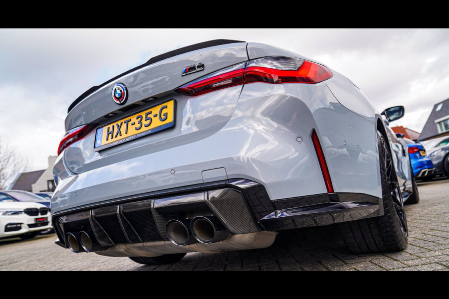 BMW 4 Serie Coupé M4 Competition | Carbon Kuipstoelen | Stuurwiel Verwarming | Carbon Interieur/Exterieur | 360 Camera | Memory