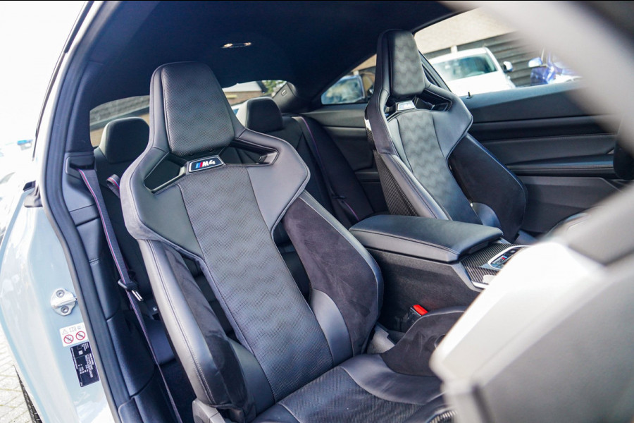 BMW 4 Serie Coupé M4 Competition | Carbon Kuipstoelen | Stuurwiel Verwarming | Carbon Interieur/Exterieur | 360 Camera | Memory
