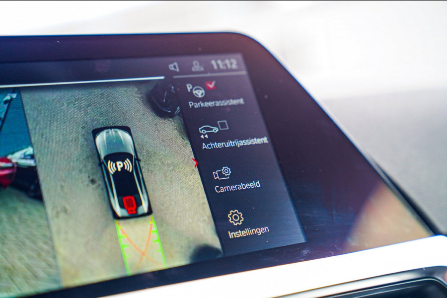 BMW 4 Serie Coupé M4 Competition | Carbon Kuipstoelen | Stuurwiel Verwarming | Carbon Interieur/Exterieur | 360 Camera | Memory