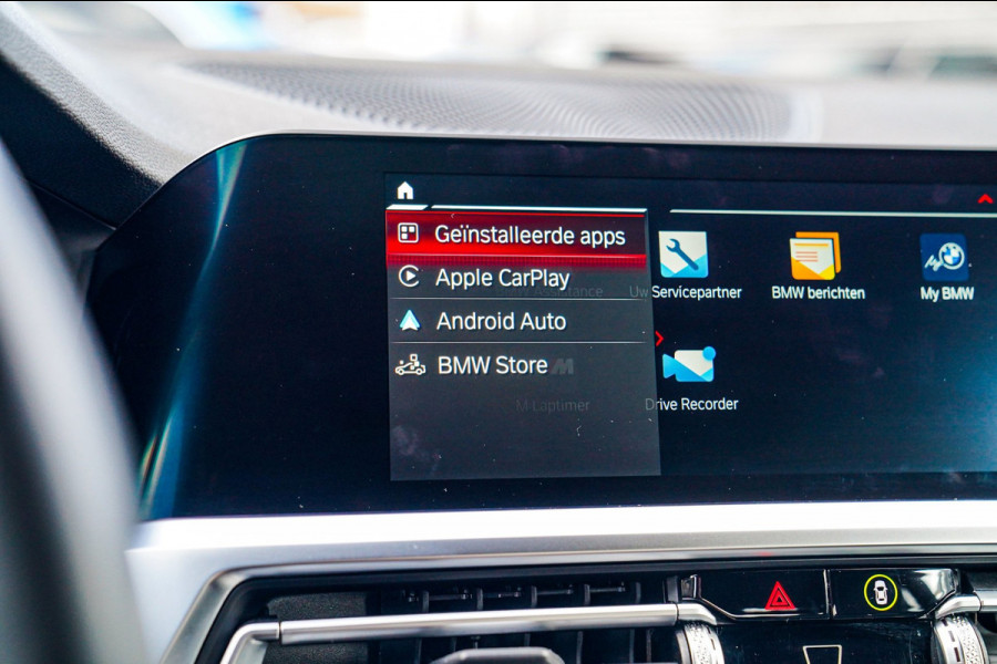 BMW 4 Serie Coupé M4 Competition | Carbon Kuipstoelen | Stuurwiel Verwarming | Carbon Interieur/Exterieur | 360 Camera | Memory