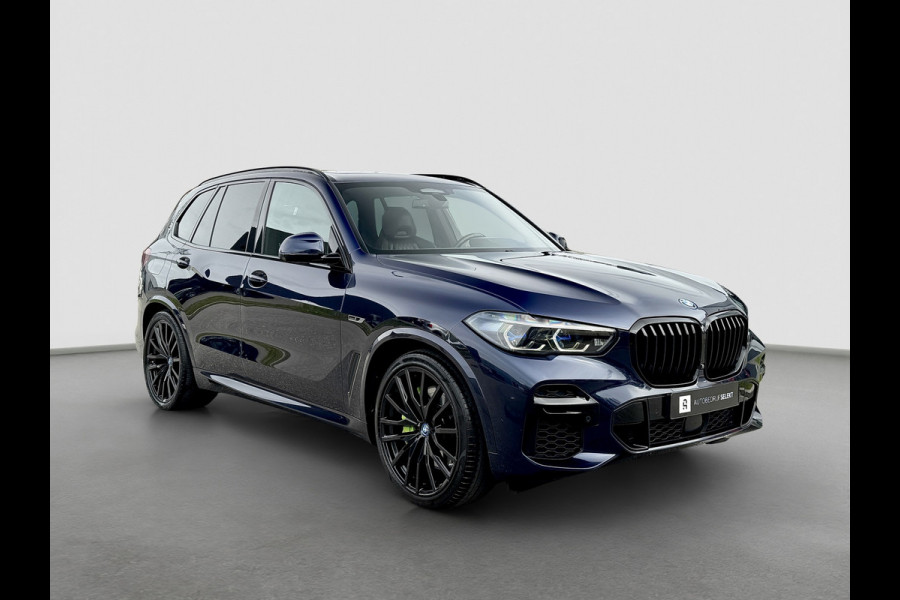 BMW X5 XDrive45e M-Sport Seats | Pano | Trekhaak | 22 inch | Laser | Massage | Skylounge | Softclose | Carbon | Swarovski | Headup