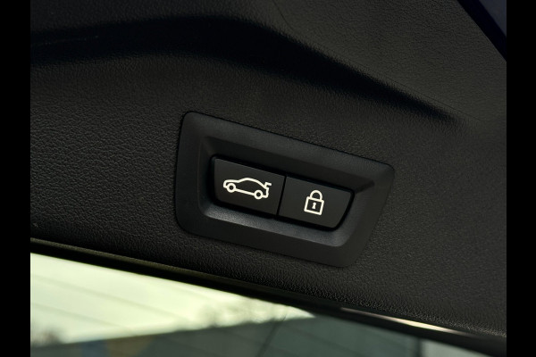 BMW X5 XDrive45e M-Sport Seats | Pano | Trekhaak | 22 inch | Laser | Massage | Skylounge | Softclose | Carbon | Swarovski | Headup