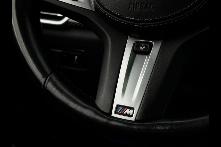 BMW X5 XDrive45e M-Sport Seats | Pano | Trekhaak | 22 inch | Laser | Massage | Skylounge | Softclose | Carbon | Swarovski | Headup