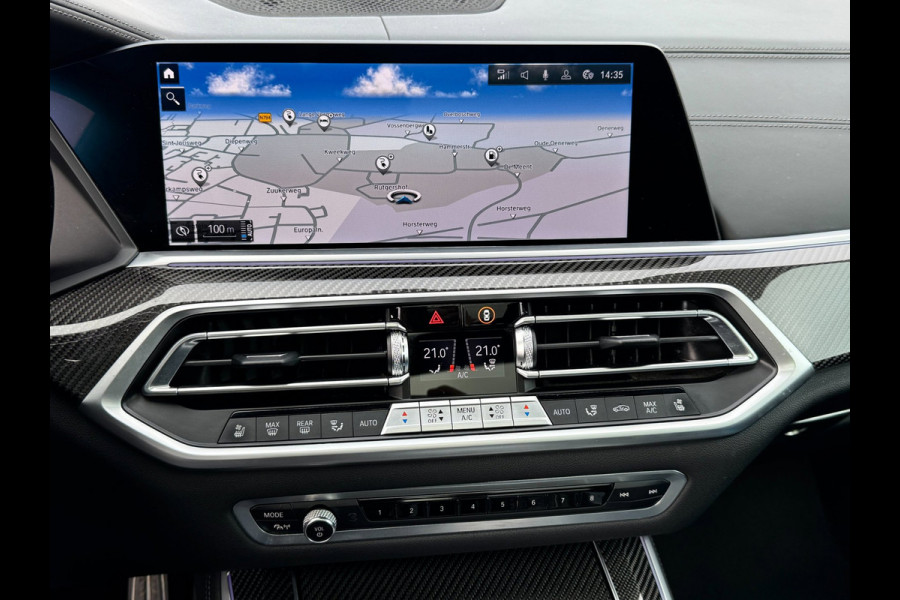 BMW X5 XDrive45e M-Sport Seats | Pano | Trekhaak | 22 inch | Laser | Massage | Skylounge | Softclose | Carbon | Swarovski | Headup