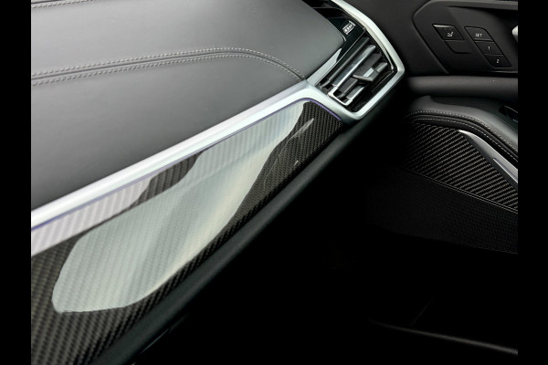 BMW X5 XDrive45e M-Sport Seats | Pano | Trekhaak | 22 inch | Laser | Massage | Skylounge | Softclose | Carbon | Swarovski | Headup