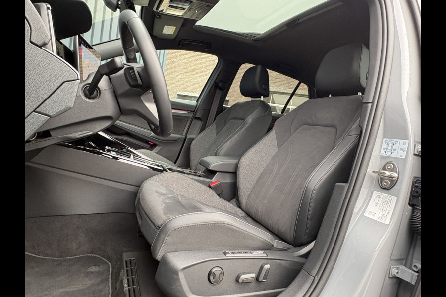 Volkswagen Golf 1.5 eTSI 50 Edition | Panodak | Trekhaak wegkl. | Stoelgeheugen | Head Up | IQ Light | Prijs Rijklaar!!