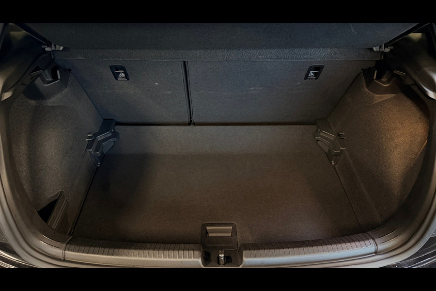 Volkswagen Polo 1.0 TSI 3X R-Line|PANO|IQ LIGHT|ACC|CAMERA|CARPLAY|FABRIEKSGARANTIE 2027|DEALER ONDERHOUDEN|2025|BOMVOL!