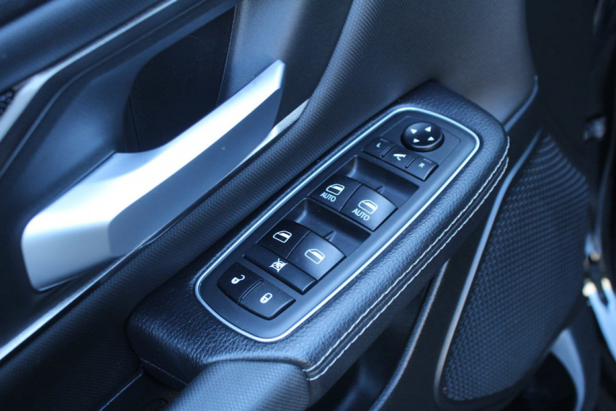 Dodge Ram 1500 5.7 V8 4x4 Crew Cab Laramie