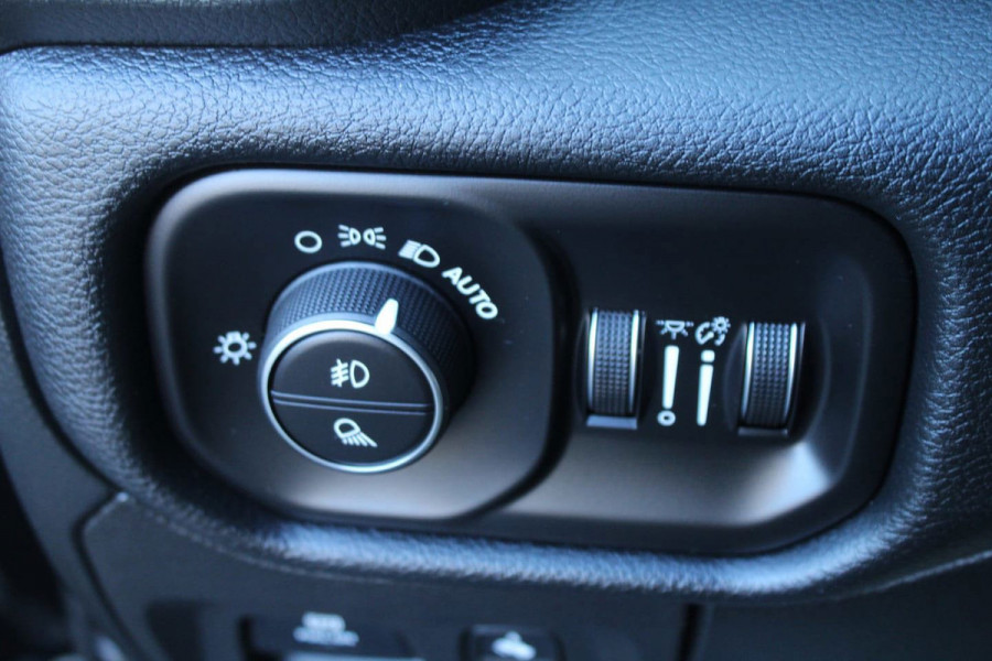 Dodge Ram 1500 5.7 V8 4x4 Crew Cab Laramie