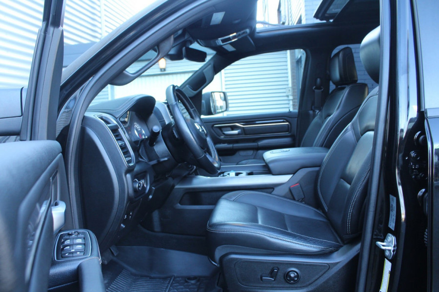 Dodge Ram 1500 5.7 V8 4x4 Crew Cab Laramie