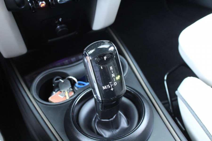 MINI Countryman 1.5 136pk Cooper Business Edition AUTOMAAT NL-Auto NAP