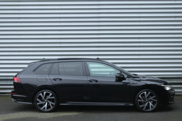 Volkswagen Golf Variant 1.5 eTSI 150pk R-Line DSG7 NL-Auto NAP Panoramadak