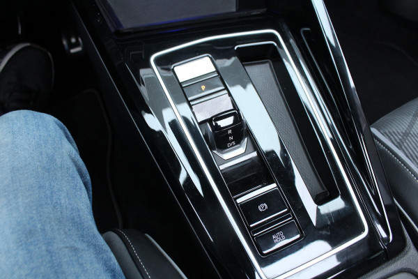 Volkswagen Golf Variant 1.5 eTSI 150pk R-Line DSG7 NL-Auto NAP Panoramadak