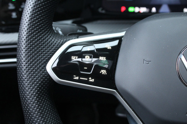 Volkswagen Golf Variant 1.5 eTSI 150pk R-Line DSG7 NL-Auto NAP Panoramadak