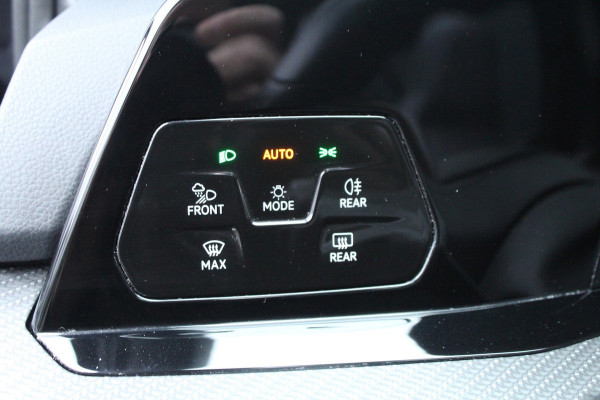 Volkswagen Golf Variant 1.5 eTSI 150pk R-Line DSG7 NL-Auto NAP Panoramadak