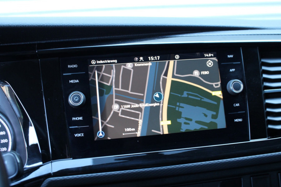 Volkswagen Transporter 2.0 TDI L2H1 30 Bulli