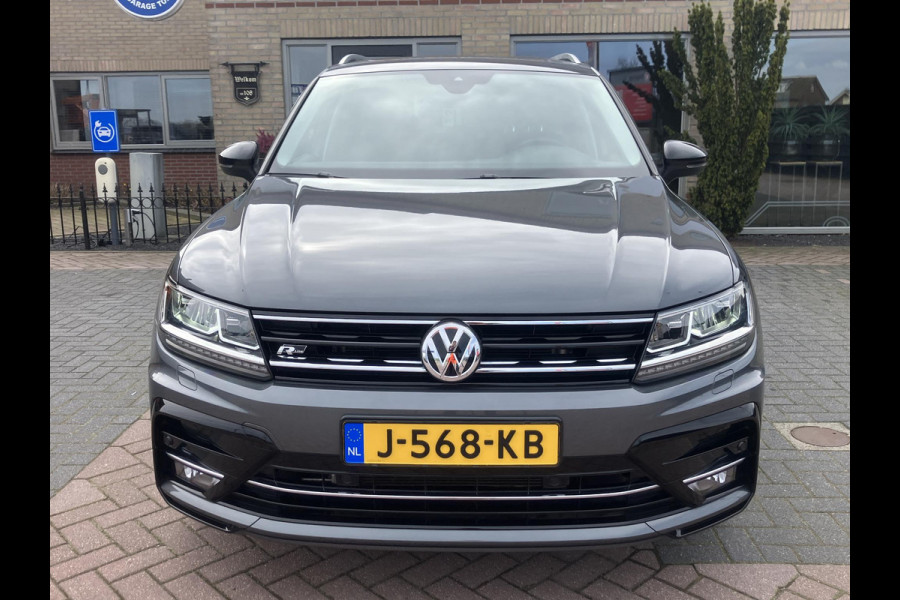 Volkswagen Tiguan 1.5 TSI ACT Highline Business R | Pano | LED | ACC