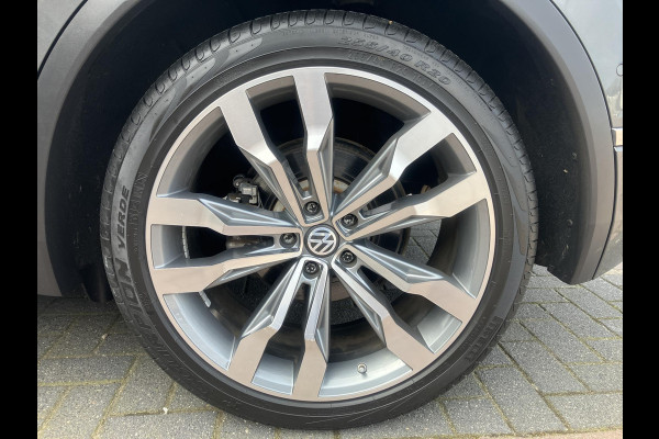 Volkswagen Tiguan 1.5 TSI ACT Highline Business R | Pano | LED | ACC