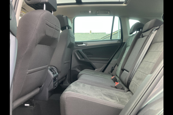 Volkswagen Tiguan 1.5 TSI ACT Highline Business R | Pano | LED | ACC