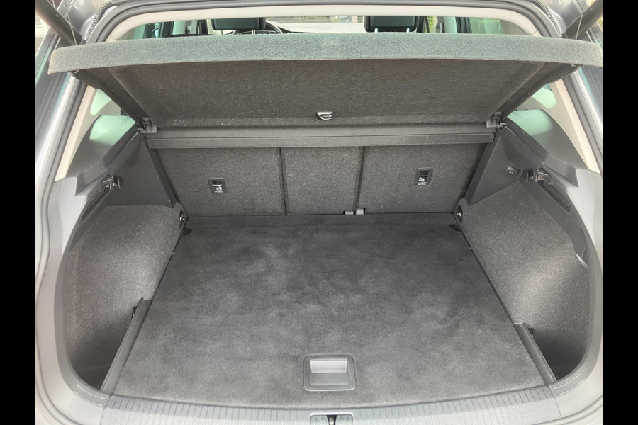 Volkswagen Tiguan 1.5 TSI ACT Highline Business R | Pano | LED | ACC