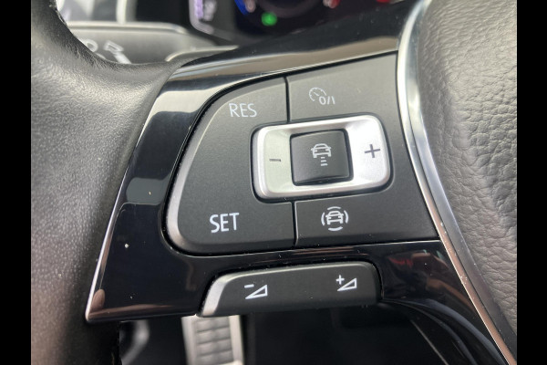 Volkswagen Tiguan 1.5 TSI ACT Highline Business R | Pano | LED | ACC