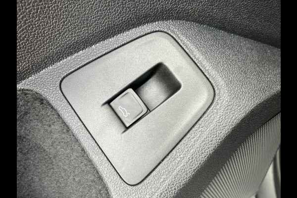 Volkswagen Tiguan 1.5 TSI ACT Highline Business R | Pano | LED | ACC