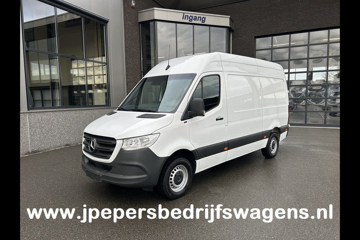Mercedes-Benz Sprinter 315 CDI L2 H2 RWD / Trekhaak / Camera / MBUX / Navigatie / Cruise control / Airco / 270 Graden achterdeuren