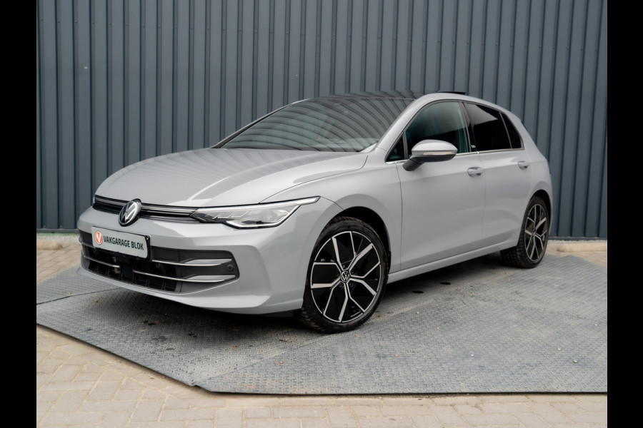 Volkswagen Golf 1.5 eTSI 50 Edition | Panodak | Trekhaak wegkl. | Stoelgeheugen | Head Up | IQ Light | Prijs Rijklaar!!
