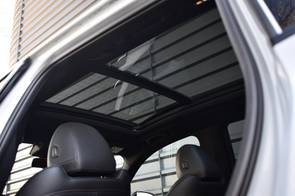 BMW X3 xDrive30e M Sport Shadow | Pano | ACC | Elek. Trekhaak | Camera | Live Cockpit Pro | 20'' Wielen |