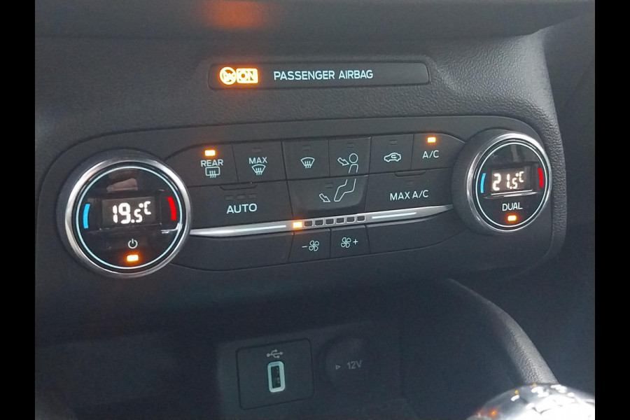 Ford FOCUS Wagon 1.0 EcoBoost ST Line Business | Navigatie | Camera | Parkeersensoren |