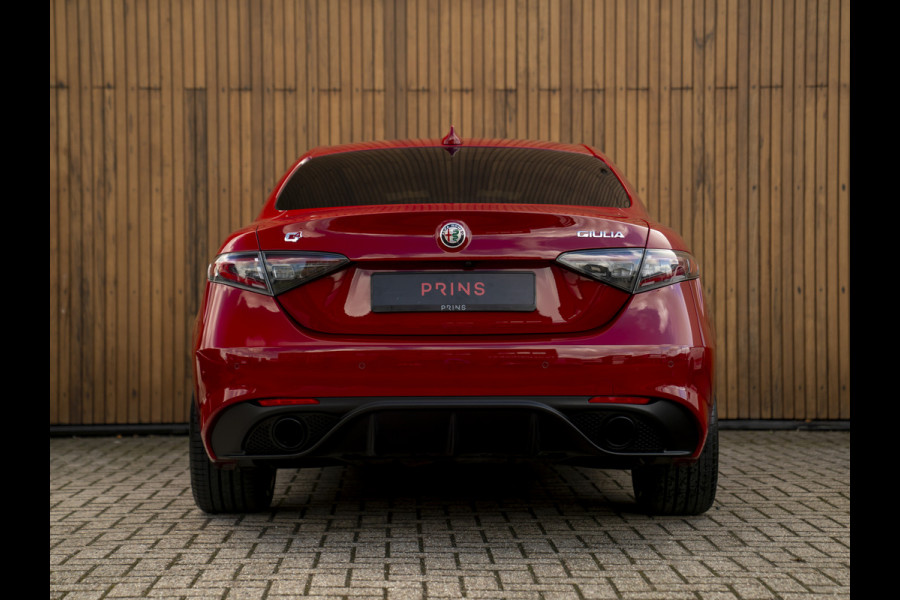 Alfa Romeo Giulia 2.0T GME AWD Competizione 280pk | Q-velgen | Harman/Kardon | Adapt. cruise | Veloce stoelen