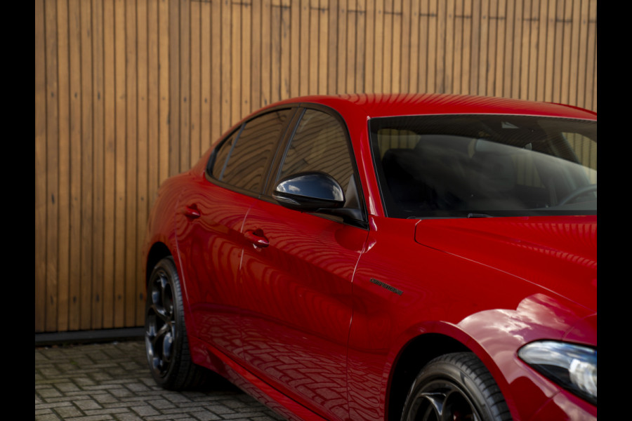 Alfa Romeo Giulia 2.0T GME AWD Competizione 280pk | Q-velgen | Harman/Kardon | Adapt. cruise | Veloce stoelen