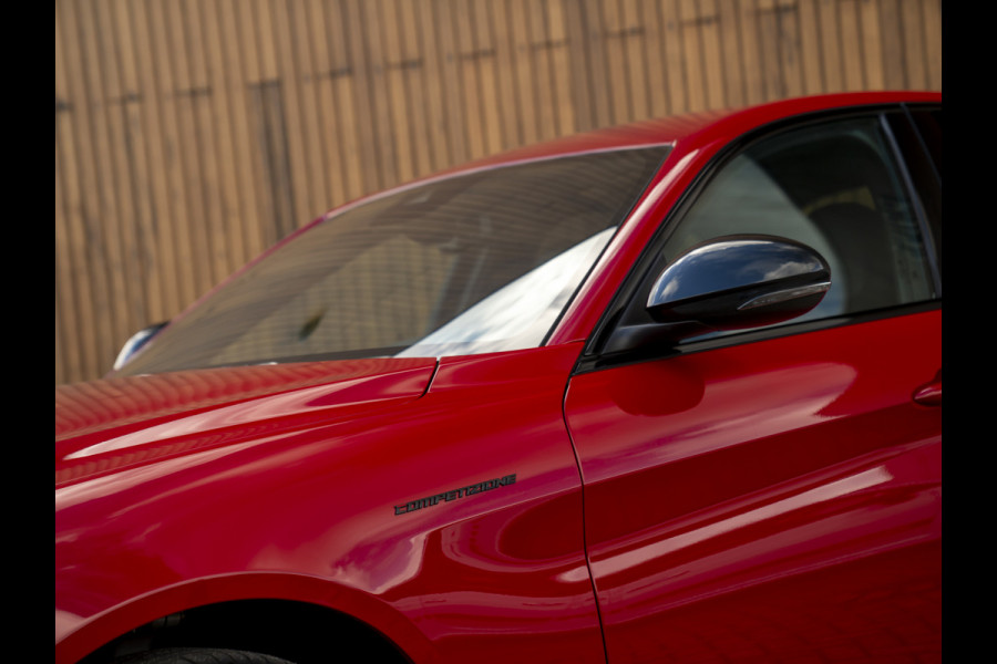 Alfa Romeo Giulia 2.0T GME AWD Competizione 280pk | Q-velgen | Harman/Kardon | Adapt. cruise | Veloce stoelen