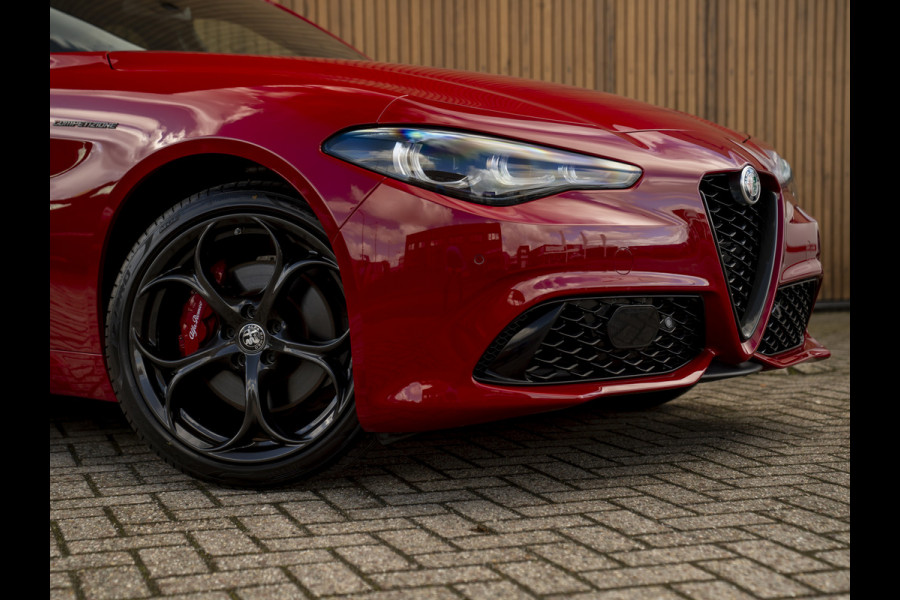 Alfa Romeo Giulia 2.0T GME AWD Competizione 280pk | Q-velgen | Harman/Kardon | Adapt. cruise | Veloce stoelen