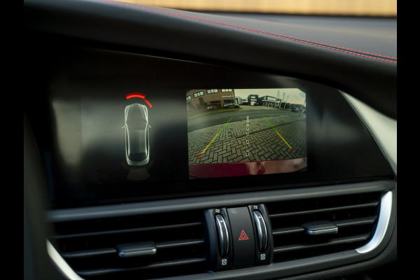 Alfa Romeo Giulia 2.0T GME AWD Competizione 280pk | Q-velgen | Harman/Kardon | Adapt. cruise | Veloce stoelen