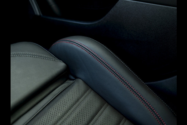 Alfa Romeo Giulia 2.0T GME AWD Competizione 280pk | Q-velgen | Harman/Kardon | Adapt. cruise | Veloce stoelen