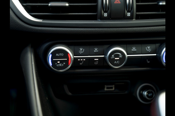 Alfa Romeo Giulia 2.0T GME AWD Competizione 280pk | Q-velgen | Harman/Kardon | Adapt. cruise | Veloce stoelen
